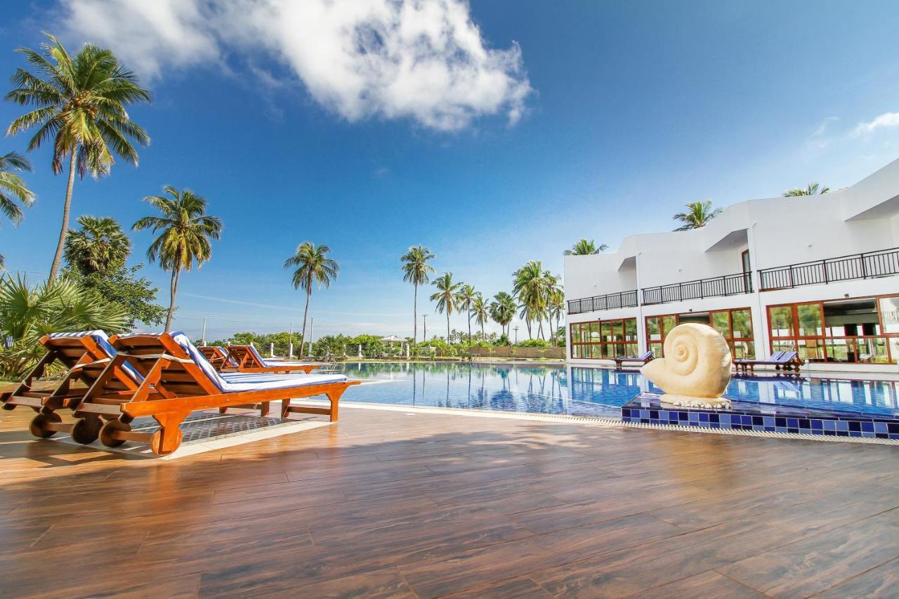 Capital Wind Kalpitiya "Wind Beach" Exterior photo