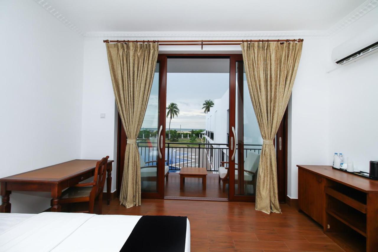 Capital Wind Kalpitiya "Wind Beach" Exterior photo
