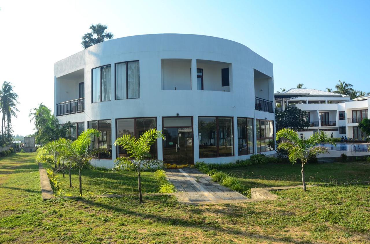 Capital Wind Kalpitiya "Wind Beach" Exterior photo