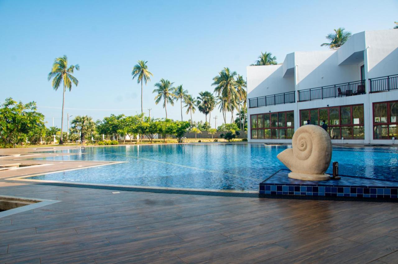 Capital Wind Kalpitiya "Wind Beach" Exterior photo