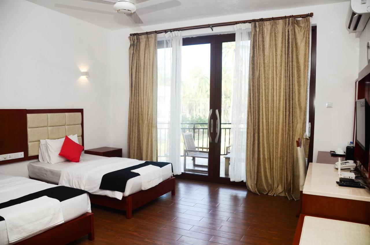 Capital Wind Kalpitiya "Wind Beach" Exterior photo