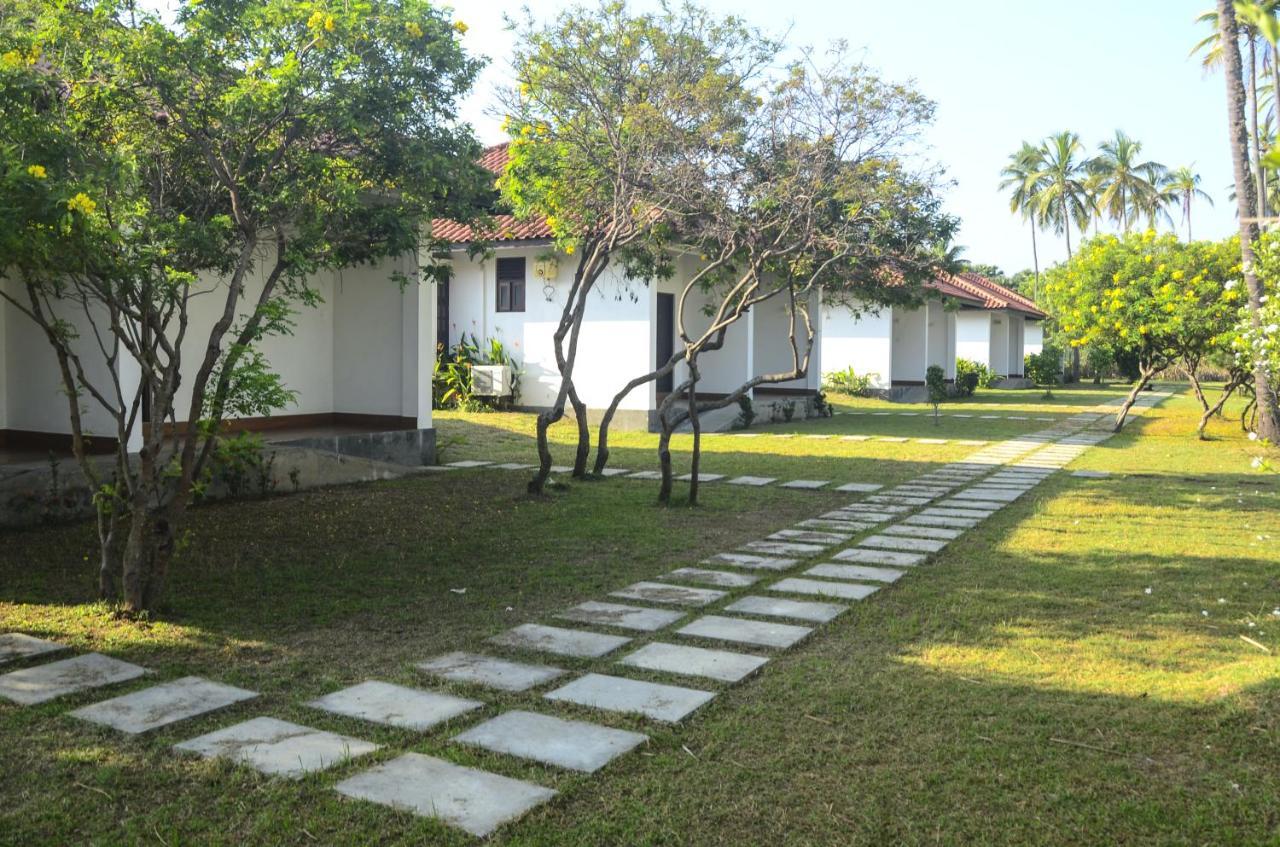 Capital Wind Kalpitiya "Wind Beach" Exterior photo